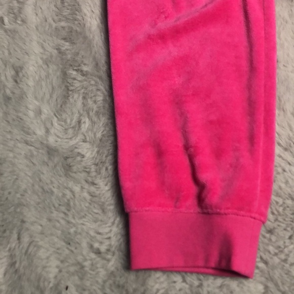 Fashion nova velour set - Picture 3 of 9